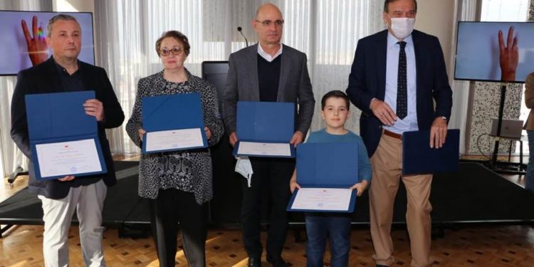 Ndahen çmimet e Panairit të 23 të Librit: mes tyre dhe çmimi për lexuesin e ri