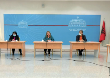 Shqipëria mbyllet për herë të dytë: jo lokaleve dhe bareve pas orës 22.00