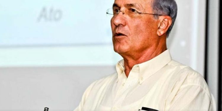 “Alienët ekzistojnë dhe vijnë në paqe”: habit ish-shefi i programit hapësinor izraelit