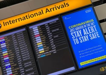 Kina pezullon fluturimet me Anglinë: frikë mos merr koronavirusin e ri