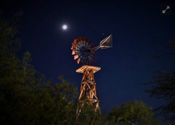 Fenomeni i rrallë në qiell! Shihet një herë në 800 vjet