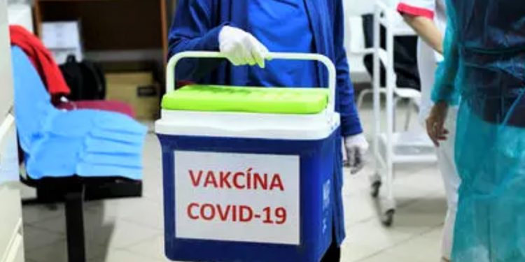 Nis vaksinimi në Evropë. Ursula von Der Leyen: ‘Moment uniteti’