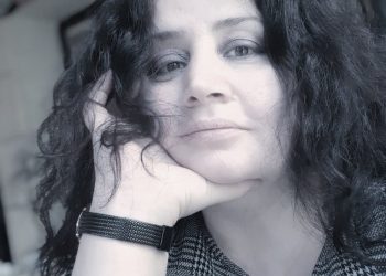 Krani i Ramës dhe shfaqjet me hyrje-zhvillim-mbyllje