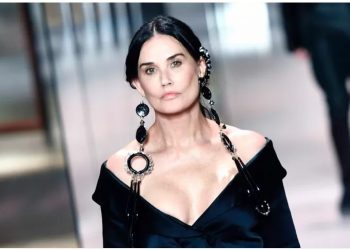Fansat kritikojnë Demi Moore: “Ç’i ke bërë fytyrës?!”