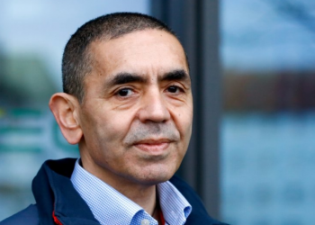 Ugur Sahin: virusi mund të rrijë me ne dhe për dhjetë vite të tjera