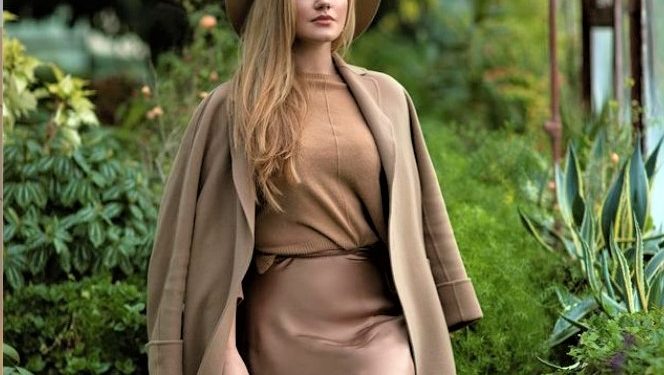 Ajola Xoxa replikon me komentuesen:  “Nuk i ngatërroj punët e mia me të tim shoqi”