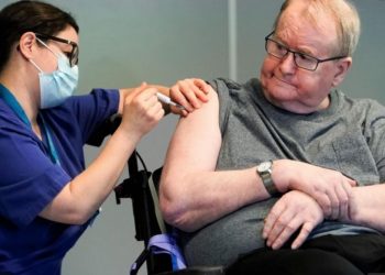 Vdesin 13 të moshuar në Norvegji, si pasojë e vaksinës covid-19. Qeveria orienton njerëzit