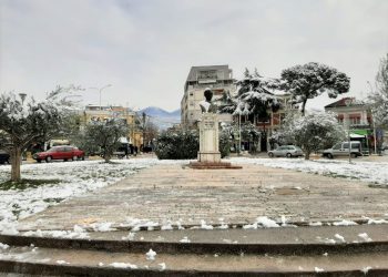 Tirana në dëborë. Shija e bukur e velit të bardhë (foto)