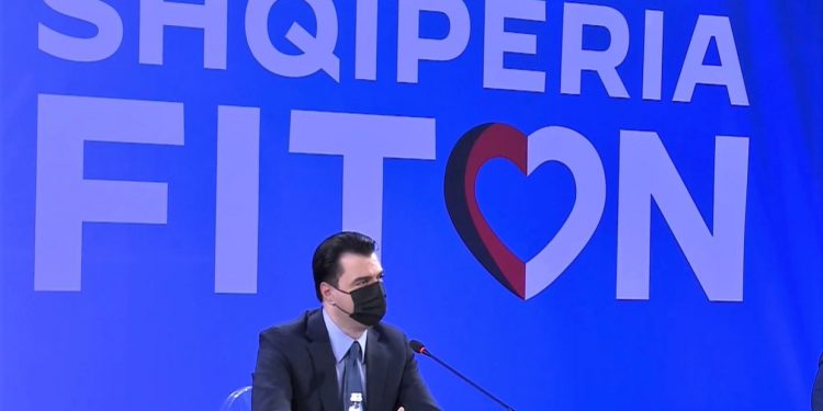 Basha për ish të përndjekurit: 100 euro mbi pensionet, muze për viktimat e komunizmit