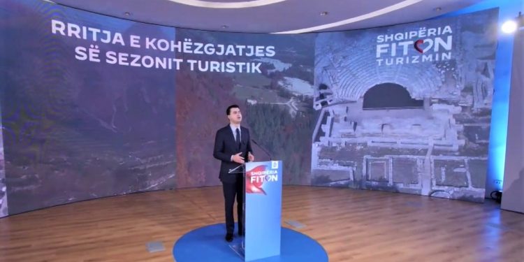 Basha prezanton programin për turizmin: do rrisim numrin e turistëve në 15% në vit. Nga 40 mijë të punësuar në turizëm, do t’i bëjmë 80 mijë