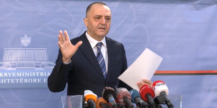 Lame: po bëjmë reformën më të madhe të tokës nga 1991-shi. Nis zbatimi i ligjit 20/2020 edhe për tokat bujqësore