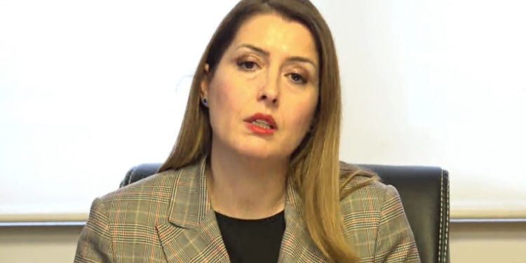 Nga nesër mbyllemi që në 8 të mbrëmjes: hyjnë në fuqi masat e reja anti-covid