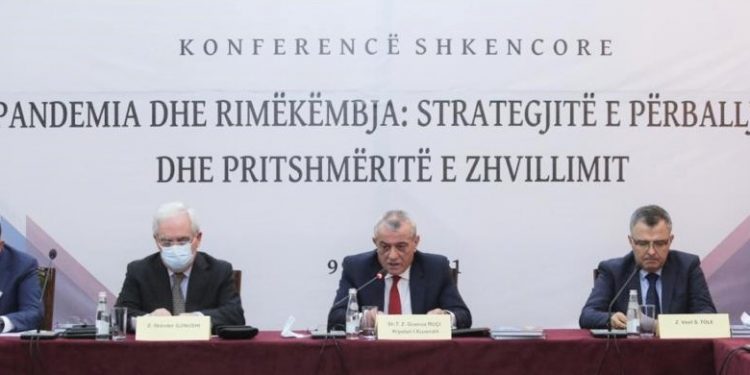 Gramoz Ruçi: ”Shanset janë  të dalim nga kjo pandemi si një ndër vendet e sigurta të planetit…”