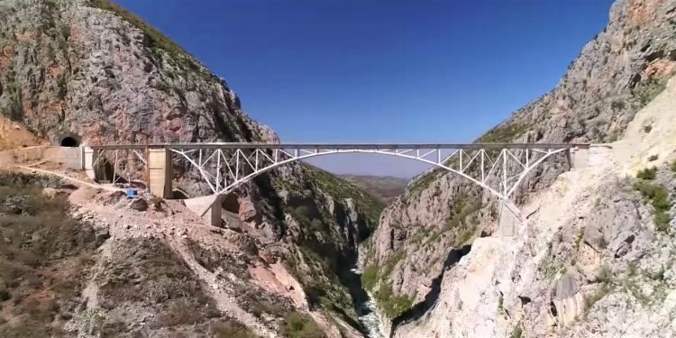 Mbaron Ura e Vashës. Rama publikon pamjet (video)