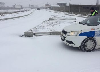 Dibra mbulohet nga dëbora. Policia thirrje për kujdes