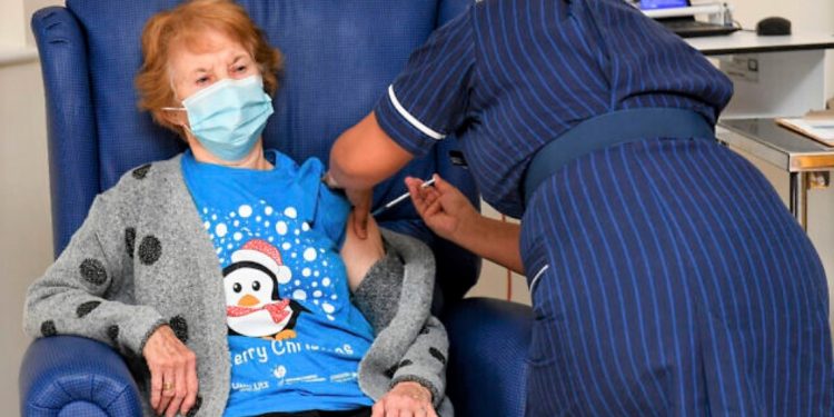 Studimi izraelit: mbrojtje deri në 75% nga doza e parë e Pfizerit