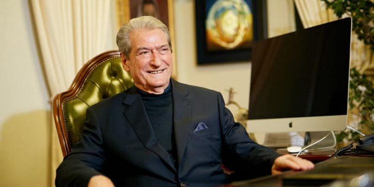 Berisha komenton listat e PS-së: “Gijotinë e dekapitimit të PS!”