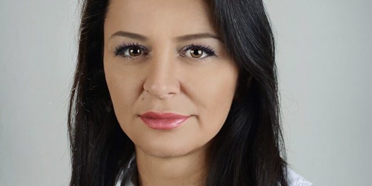 “Klinika dyqan!” Nga Edlira Gjoni