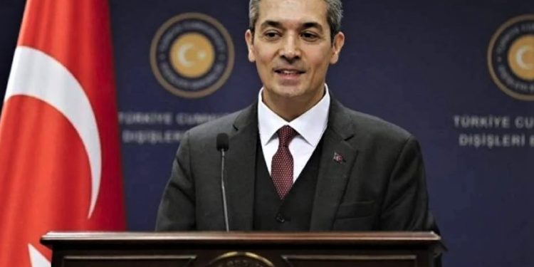 Ankaraja akuzon Greqinë se strehon terroristë