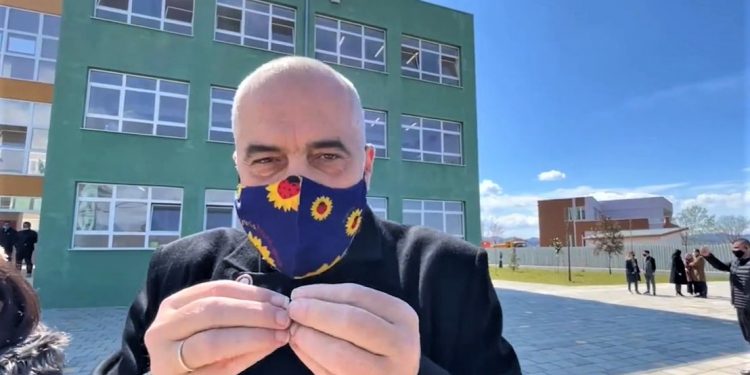 Manastirliu: Javën tjetër nis vaksinimi masiv