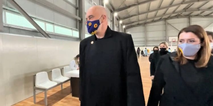 Manastirliu: Javën tjetër nis vaksinimi masiv