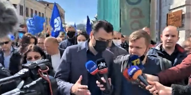 Basha nga Shkodra: “Rama një i mjerë që ka humbur toruan. Vjell vrer ngaqë po i vjen fundi”