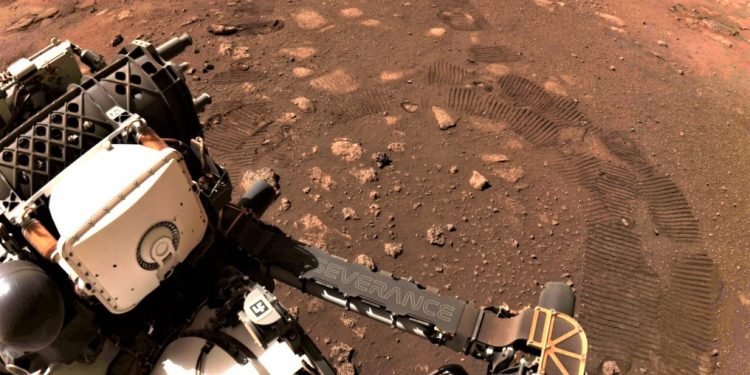 Preseverance nis eksplorimin në Mars. NASA publikon pamjet (video)