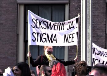 Hollandë/ Punonjëset e seksit në protestë: na trajtoni si profesionet e tjera