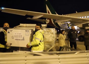 Mbërrijnë dozat nga AstraZeneca. Rama deklaron se janë gati të ndihmojnë edhe Kosovën