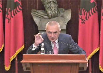 E cilësoi turp kombëtar, Meta i përgjigjet Ramës: “Konferencën e  fundit  nga Presidenca e kam në 24 korrik 2022”. Mos u shpërqendroni nga shashkat që ju largojnë vëmendjen nga krimi zgjedhor