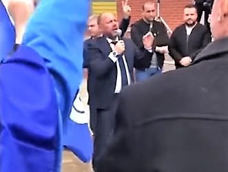 “Çdo person i dyshimtë që lëviz në lagjet tuaja, mjafton një telefonatë dhe do ta pësojë njësoj si ai i Elbasanit!”. Deklarata e Mziut, që shokoi opinion publik
