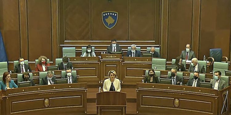 Kosovë/ Dështon zgjedhja e Presidentit. PDK-ja e cilëson Kurtin autokrat dhe Osmanin si një vegël të tijën