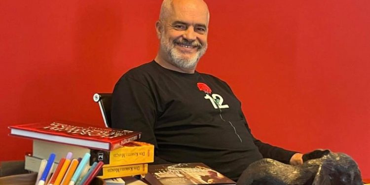 Rama lë takimin e fitores: “Në orën 18.00 tek sheshi ‘Skënderbej'”