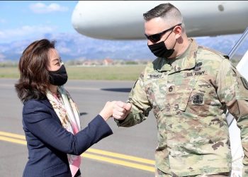 Yuri Kim njofton mbërritjen e 800 trupave amerikane të hënën: “Ne jemi Nato!”