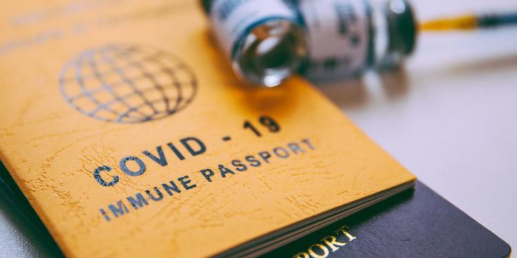 Angli/ Shtohen kundërshtarët e pasaportave të vaksinave