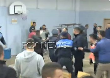 Rrihen komisionerët në shkollën ‘1 Maji’ në Ali Dem: sherri për votat e pavlefshme