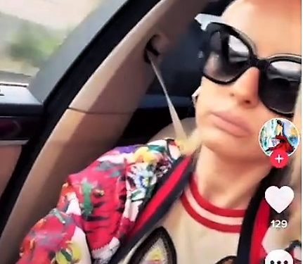 Rasti i çuditshëm i Enkeleda Kapedanit: nga modele Tik-Toku,  përfundon në kryetare të Gjykatës së Elbasanit (video)