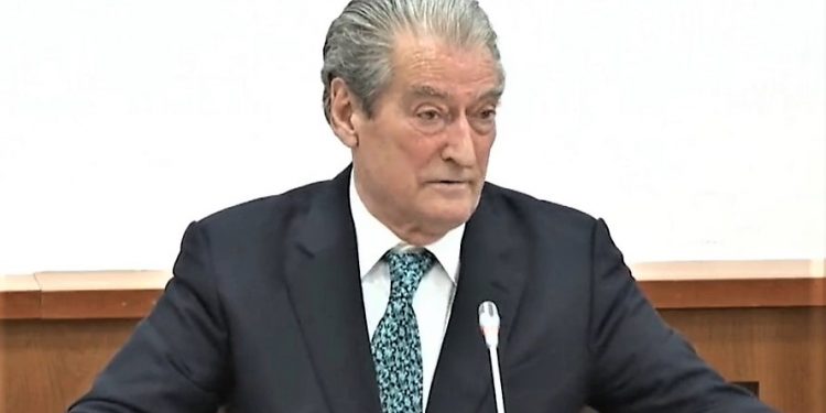 “Non grata” nga amerikanët/ Berisha deklaron se do padisë Antony Blinken: “Më ka prekur dinjitetin. Do bëj çmos ta mbroj”