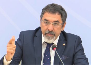 Çuçi: “Punonjësi i policisë përgjegjës për çdo dhunim territori. Harrojeni celularin e Ministrit, do përballeni me forcën e ligjit”