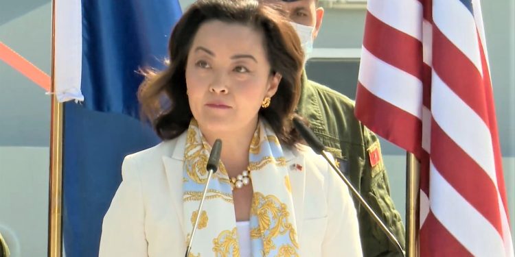 Defender Europe 21/ Yuri Kim: “Shqipëria bazë e rëndësishme. I jep mundësi NATO-s dhe Shteteve të Bashkuara, t’u përgjigjen me shpejtësi dhe efektshmëri krizave strategjike rajonale”