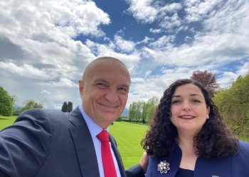 Meta uron Vjosa Osmanin për ditëlindje: “Edhe 100 pranvera”