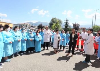 “Shefqet Ndroqi” i kthehet rutinës. Mbyllet si spital kovid