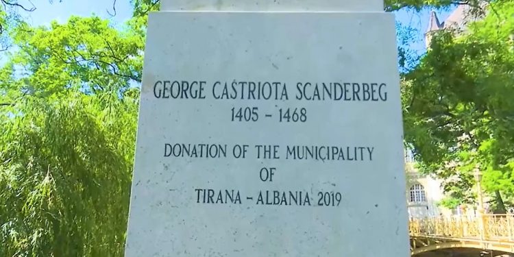 Busti i Skënderbeut vendoset në parkun qendror të Budapestit. Përurohet më 5 korrik 2021