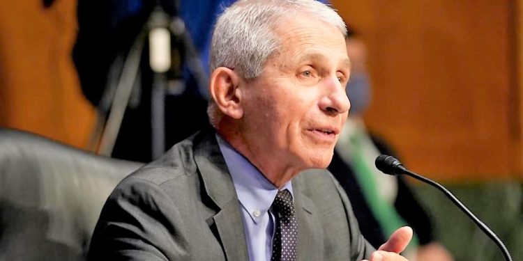 Fauci i kërkon Pekinit  kartelat e punonjësve të Wuhanit që u sëmurën në 2019-n