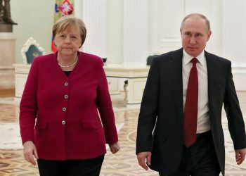 Merkel: “Dialogu me Rusinë sfidë e madhe për ne, por nëse SHBA ruan dialogun me të, është e rëndësishme të bëjmë njësoj”
