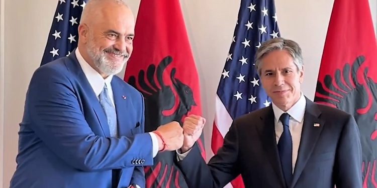 Nënshkruajnë marrëveshjen për rrjetin 5G,  Blinkeni-Ramës: “Kemi besim tek liderishipi yt”