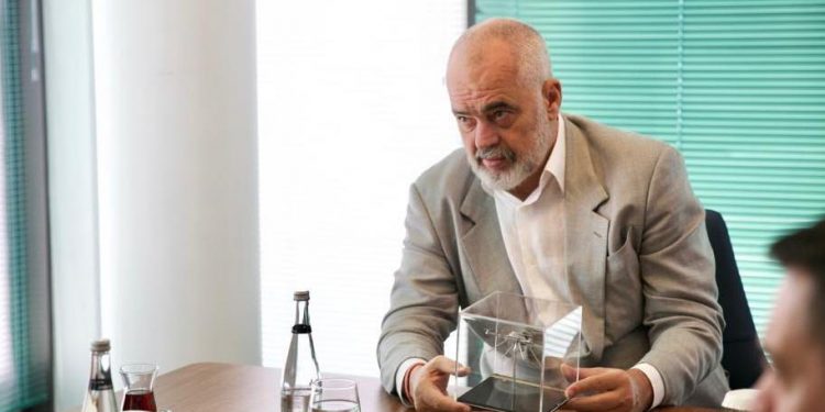 Marrëveshjet e Ramës në Ankara: fabrikë për 7 lloje vaksinash, dronë inteligjentë për kontrollin e gjithë territorit shqiptar