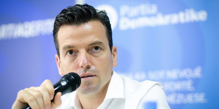 Demokratët votojnë për kreun e ri të partisë/ Shehaj: “Vëzhguesit e mi po përjashtohen”