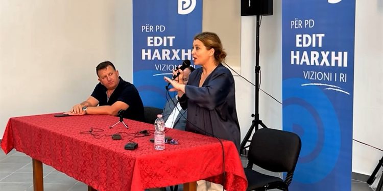 Edith Harxhi: “PD-ja duhet futur në shinat ideologjike. Po të rihapen dosjet e Sigurimit, mund të gjenden dhe emra që janë në kryesinë e PD”