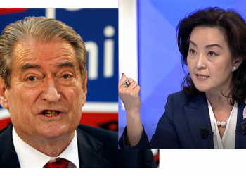 Yuri Kim  i ngre topin, Berisha bën gol: “Shqiptarët jane njerëz të lirë dhe me dinjitet, që nuk meritojnë bar, por transparencë”